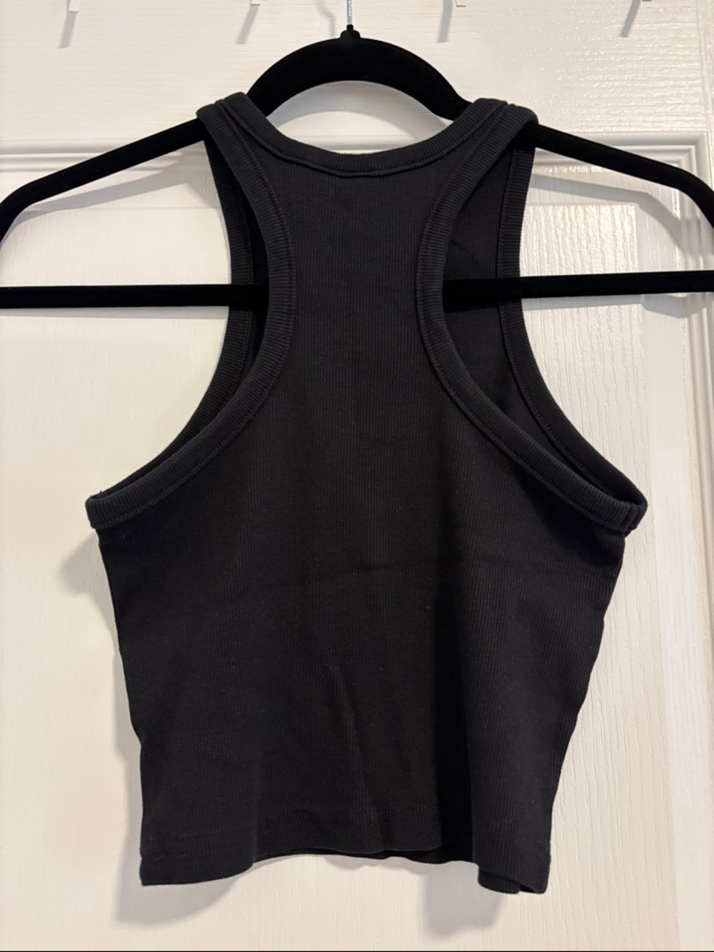 H&M Black Ribbed Cropped Racerback Tank Top - Picture 3 of 3